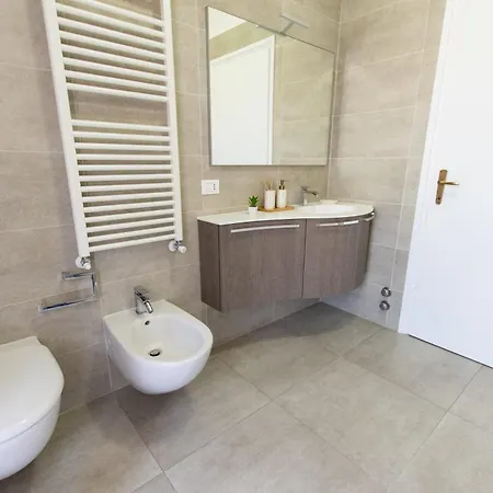 Appartamento We - Larga32 House *
